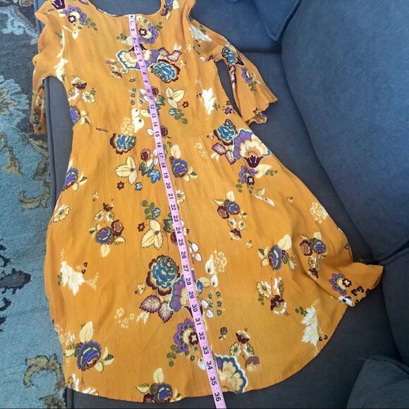 I The Wild Dress Women M Mustard Floral Faux Wrap Bell Sleeve Surplice Rayon - Picture 11 of 12